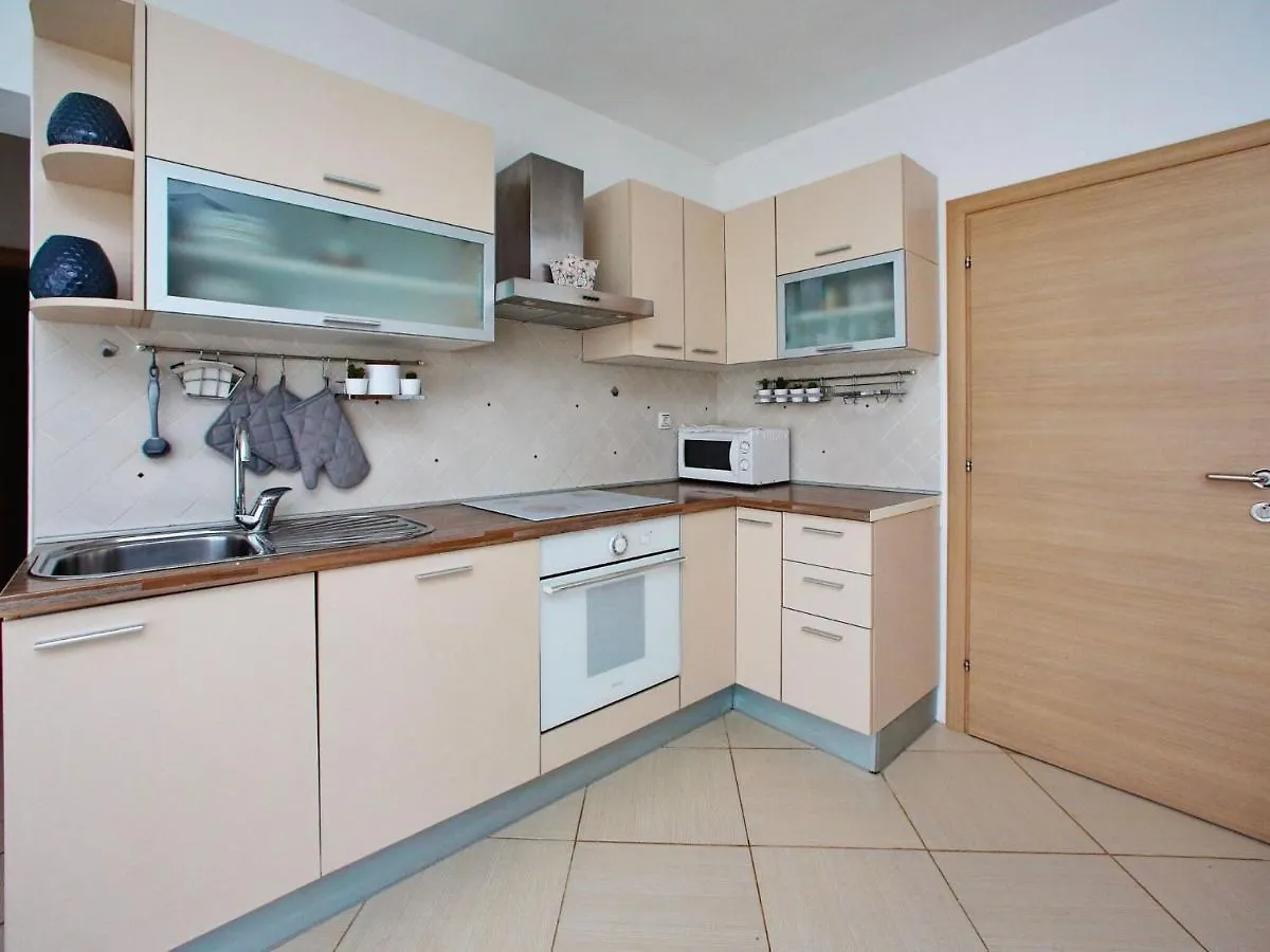 Sun-Kissed Apartment In Bibinje With Garden Croatia